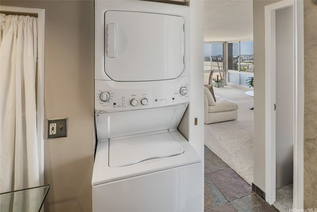 255 Huali Street 406, Honolulu, HI 96813