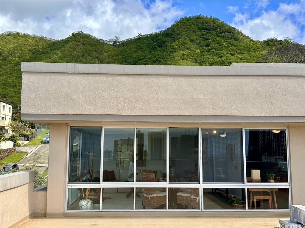 255 Huali Street 406, Honolulu, HI 96813