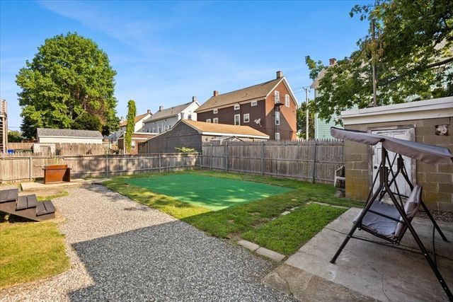 72 Tower St, Fall River, MA 02724