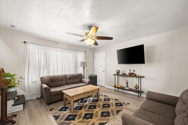 72 Tower St, Fall River, MA 02724