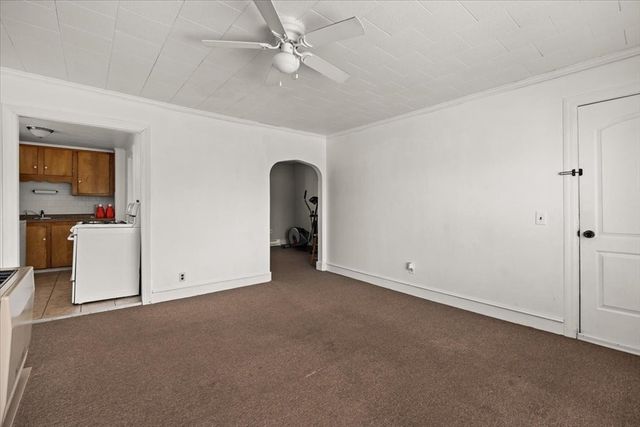 72 Tower St, Fall River, MA 02724
