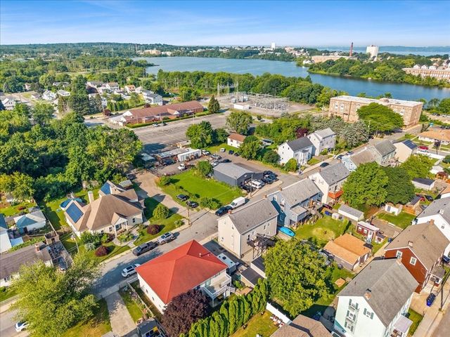 72 Tower St, Fall River, MA 02724