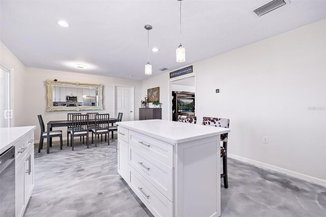 4245 HENRY J AVENUE, St Cloud, FL 34769