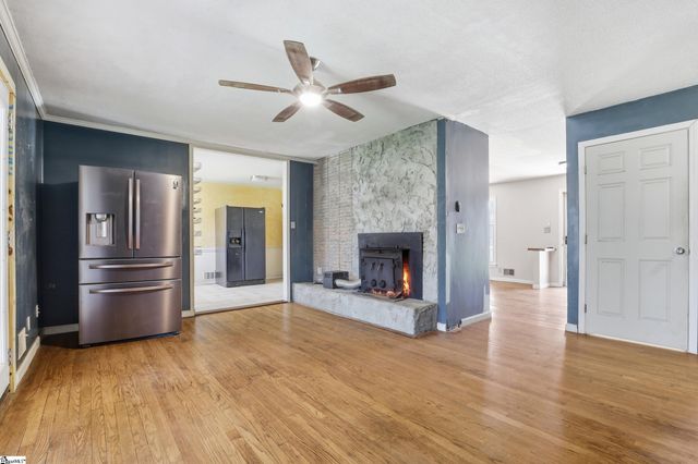 228 Washington Road, Cowpens, SC 29330