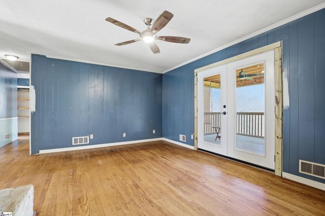 228 Washington Road, Cowpens, SC 29330