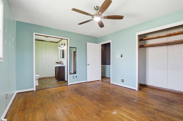 228 Washington Road, Cowpens, SC 29330