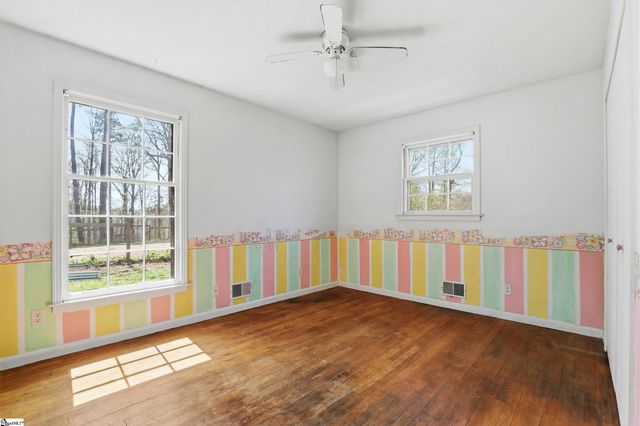 228 Washington Road, Cowpens, SC 29330