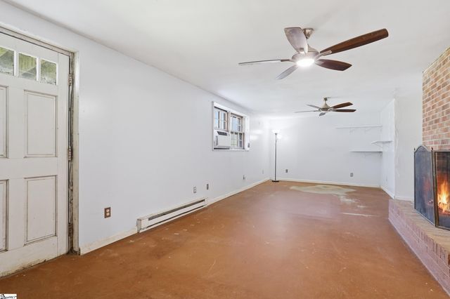 228 Washington Road, Cowpens, SC 29330