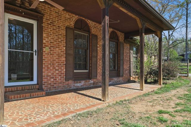 228 Washington Road, Cowpens, SC 29330