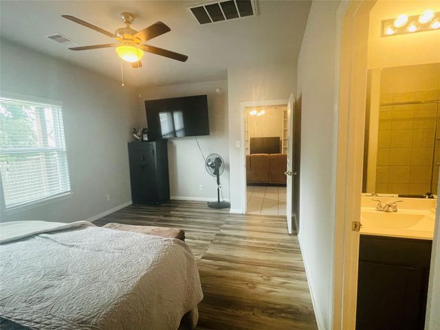 30565 Pleasant Oaks Drive, Magnolia, TX 77355