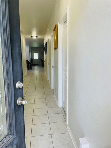 30565 Pleasant Oaks Drive, Magnolia, TX 77355