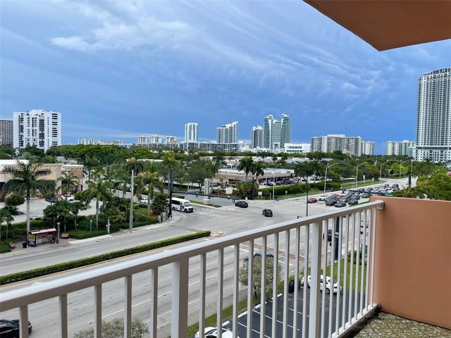 2200 E Hallandale Beach Blvd 605, Hallandale Beach, FL 33009