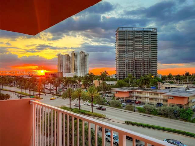 2200 E Hallandale Beach Blvd 605, Hallandale Beach, FL 33009