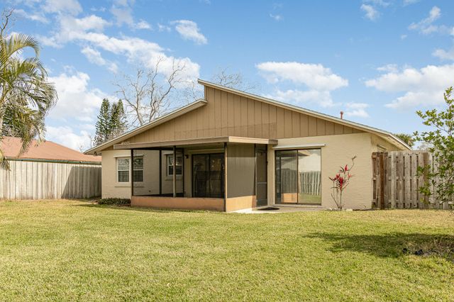 446 Timberlake Drive, Melbourne, FL 32940