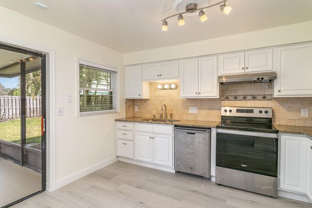 446 Timberlake Drive, Melbourne, FL 32940