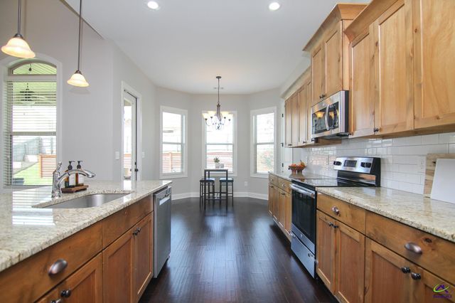 116 Fortune Way, Bonaire, GA 31005