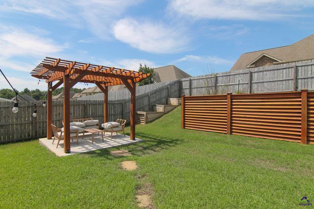116 Fortune Way, Bonaire, GA 31005