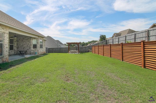 116 Fortune Way, Bonaire, GA 31005