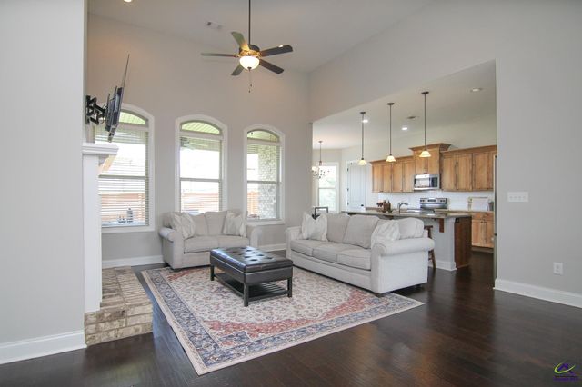 116 Fortune Way, Bonaire, GA 31005