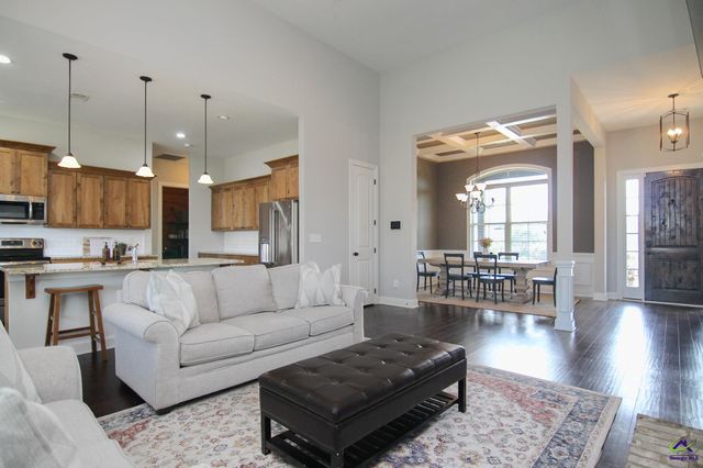116 Fortune Way, Bonaire, GA 31005