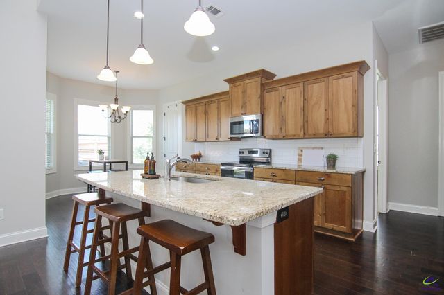 116 Fortune Way, Bonaire, GA 31005