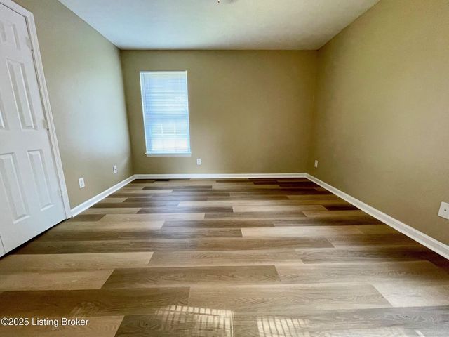 2650 LIndsay Ave 3, Louisville, KY 40206