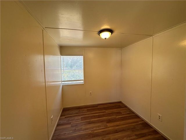 7849 Suncoast DR, North Fort Myers, FL 33917