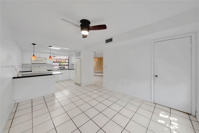 11435 SW 133rd Ct 64-4, Miami, FL 33186