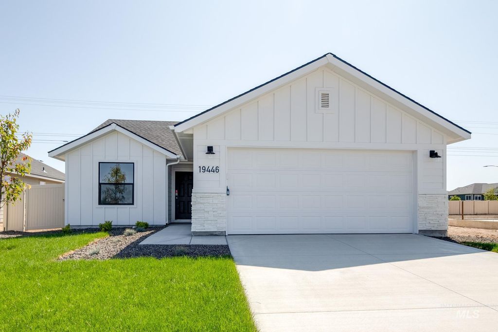 3820 W Maypearl St, Meridian, ID 83642