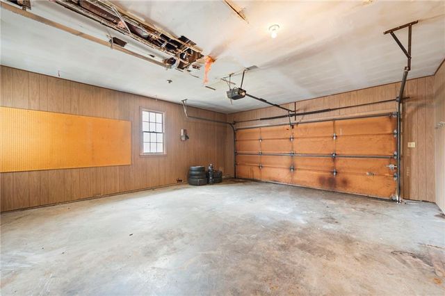 11415 Minor Drive, Kansas City, MO 64114