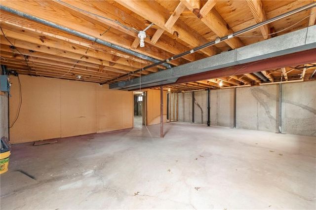 11415 Minor Drive, Kansas City, MO 64114