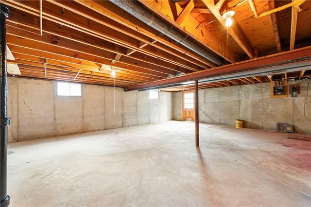 11415 Minor Drive, Kansas City, MO 64114