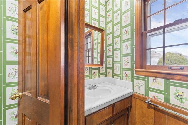 11415 Minor Drive, Kansas City, MO 64114