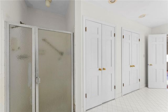 11415 Minor Drive, Kansas City, MO 64114