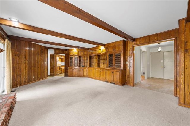 11415 Minor Drive, Kansas City, MO 64114