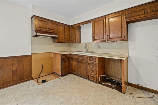 11415 Minor Drive, Kansas City, MO 64114