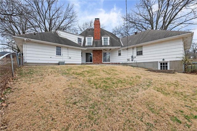 11415 Minor Drive, Kansas City, MO 64114