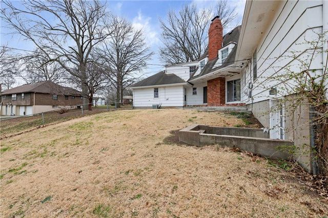 11415 Minor Drive, Kansas City, MO 64114