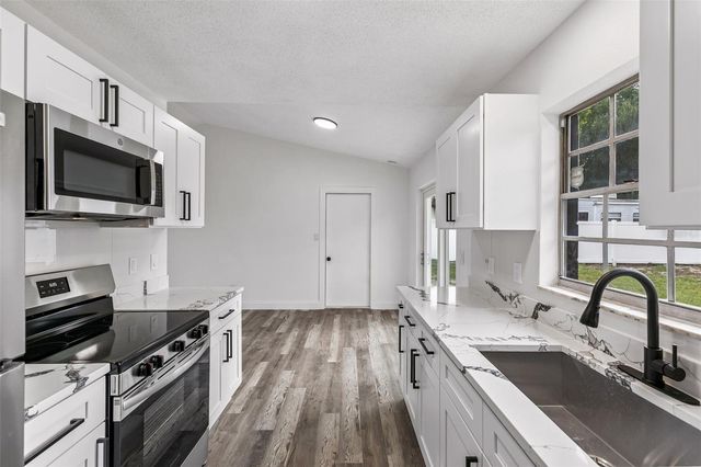 3117 KNIGHTSBRIDGE ROAD, Orlando, FL 32818