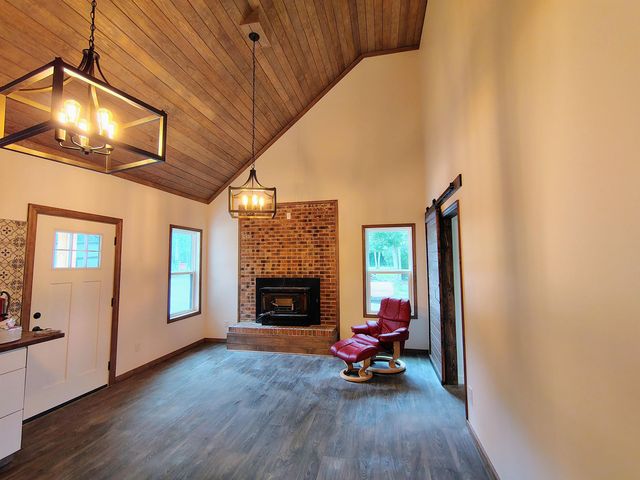 735 Hemingway Rd., Longs, SC 29568