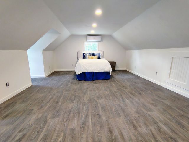 735 Hemingway Rd., Longs, SC 29568