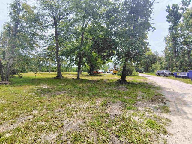 735 Hemingway Rd., Longs, SC 29568