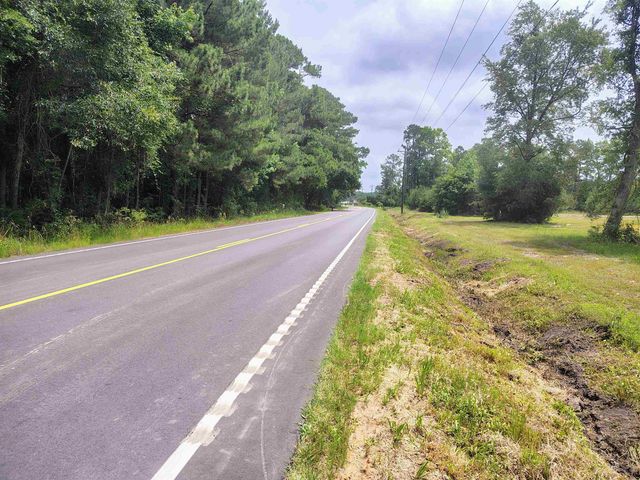 735 Hemingway Rd., Longs, SC 29568