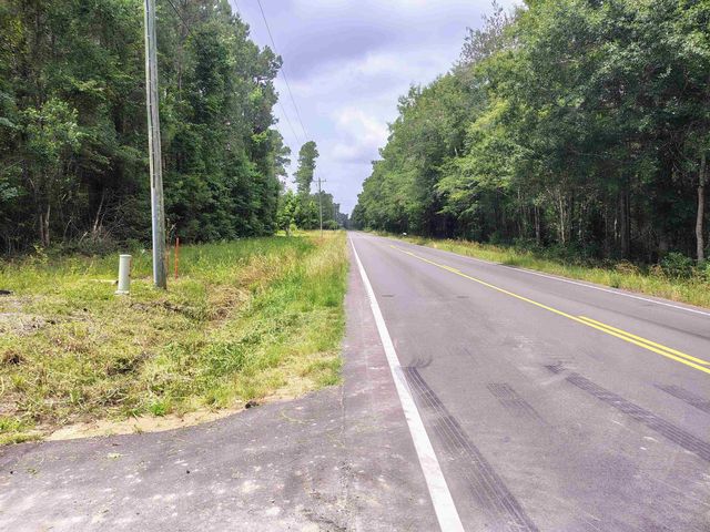 735 Hemingway Rd., Longs, SC 29568