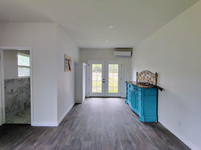 735 Hemingway Rd., Longs, SC 29568