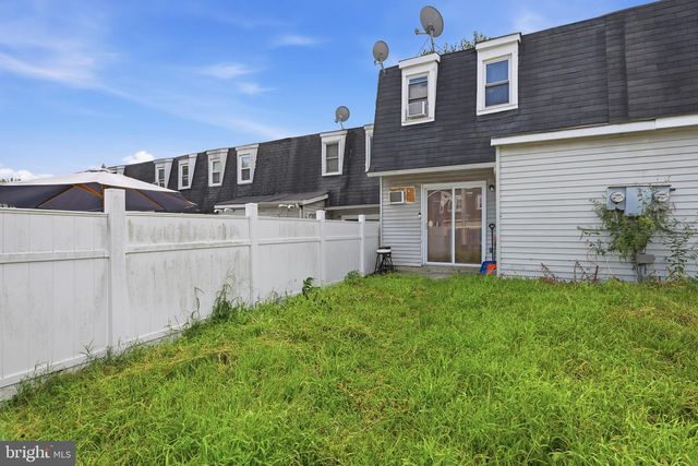 429 VIA CASCATA DR, Clementon, NJ 08021