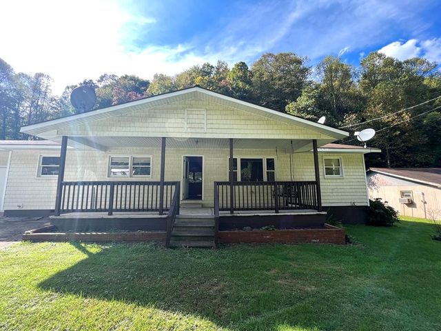 1050 US Highway 19, Topton, NC 28781