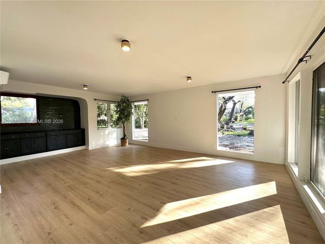 17010 SW 77th Avenue, Palmetto Bay, FL 33157