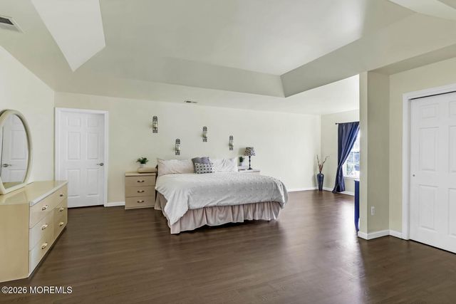 46 Woodview Drive, Howell, NJ 07731