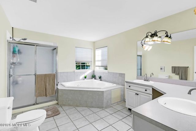 46 Woodview Drive, Howell, NJ 07731